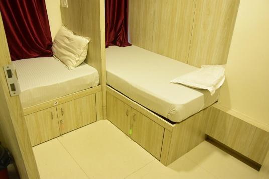 Bkc Corporate Hostel Ac Dormitory Мумбай Екстериор снимка