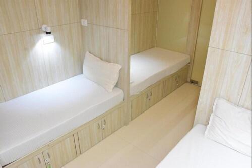 Bkc Corporate Hostel Ac Dormitory Мумбай Екстериор снимка