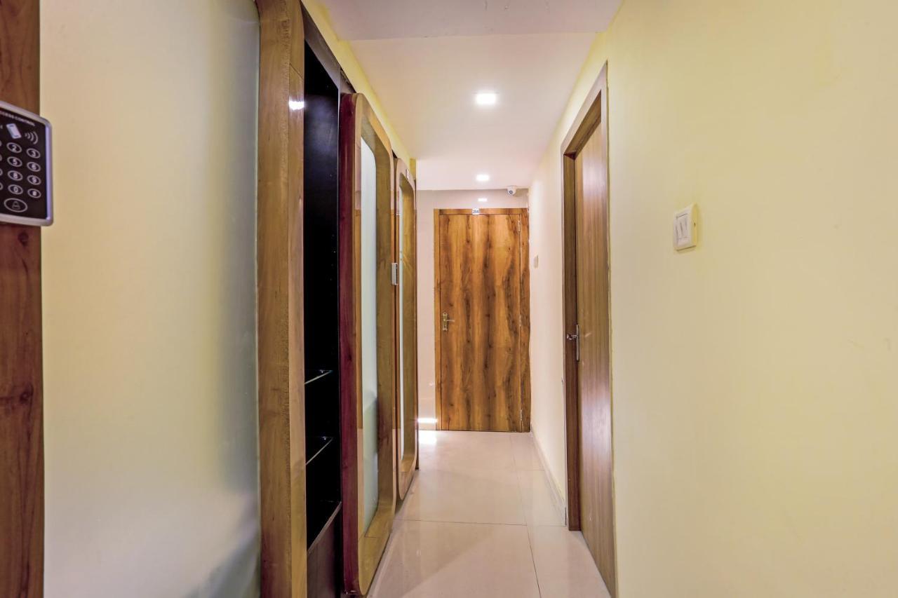 Bkc Corporate Hostel Ac Dormitory Мумбай Екстериор снимка