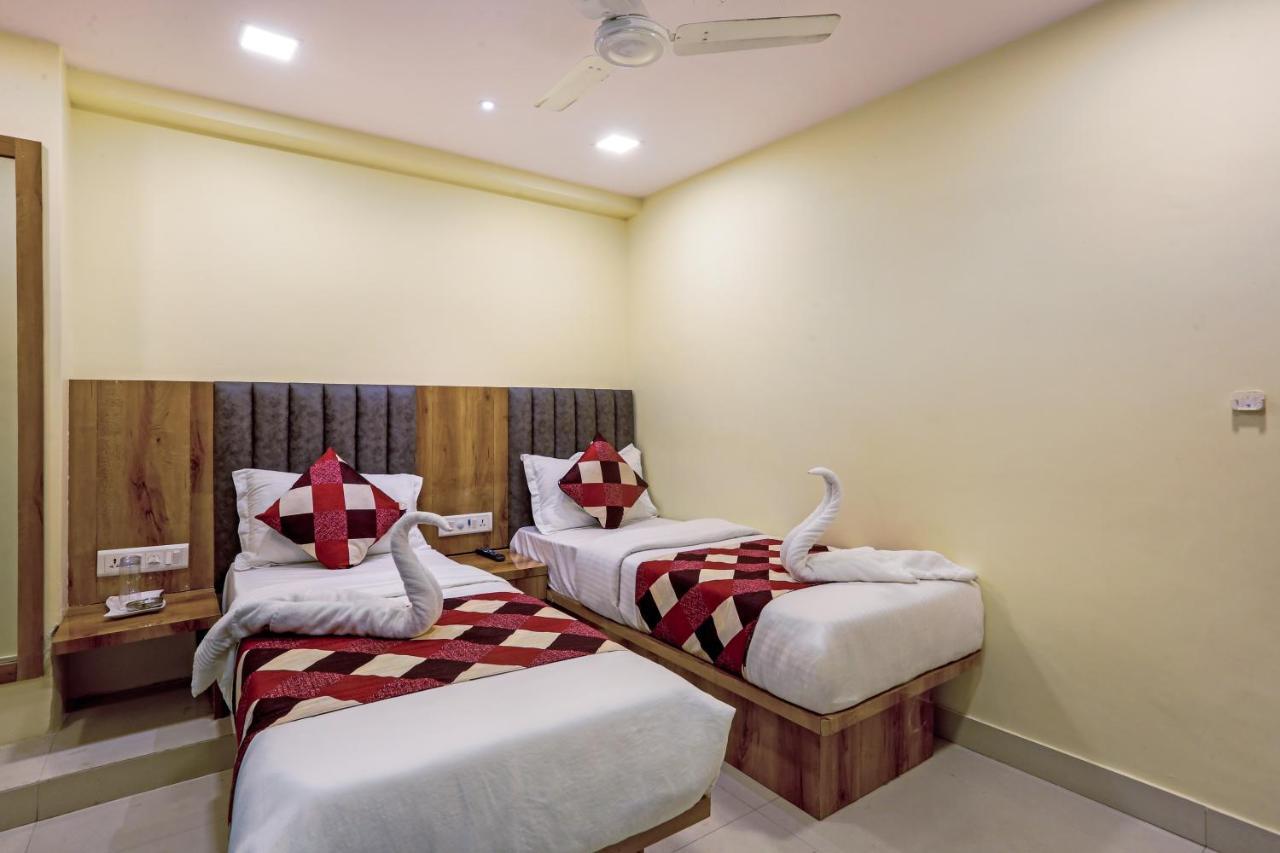 Bkc Corporate Hostel Ac Dormitory Мумбай Екстериор снимка