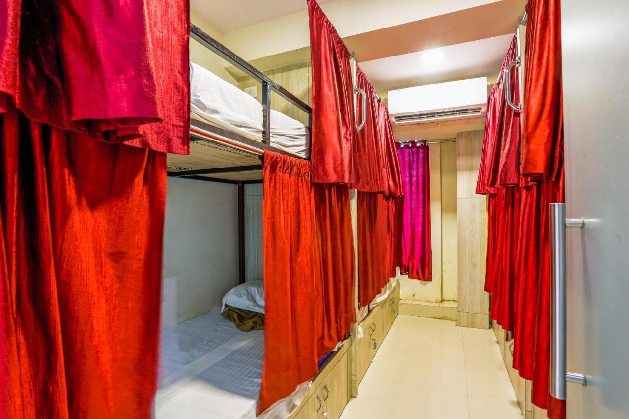 Bkc Corporate Hostel Ac Dormitory Мумбай Екстериор снимка