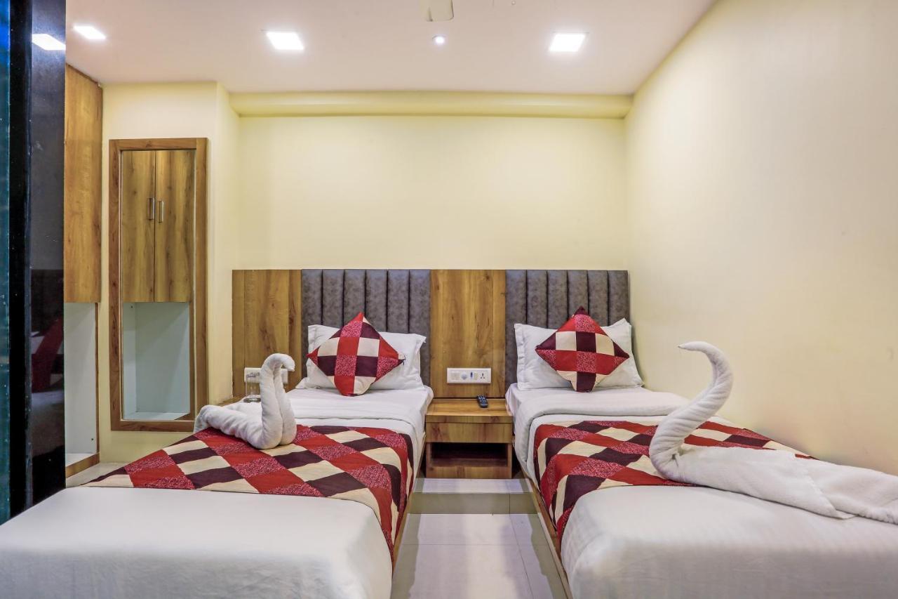 Bkc Corporate Hostel Ac Dormitory Мумбай Екстериор снимка